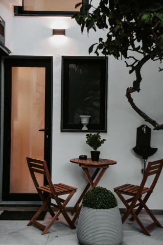 Dislocati BnB - Jacuzzi privata - Cucina - TV60" - Minimal Luxury in Marigliano Dislocati BnB - Jacuzzi privata - Cucina - TV60" - Minimal Luxury in Marigliano