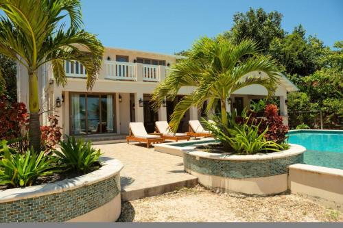Plattegronden, Large Ocean Front Home Close to Village - Surfside Gecko in Surfside Plattegronden, Large Ocean Front Home Close to Village - Surfside Gecko in Surfside