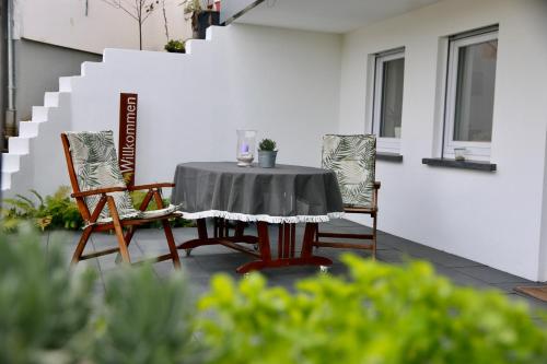 شرفة/ تراس, Ferienappartement Albschätzle (Ferienappartement Albschatzle) in جامرتينجن شرفة/ تراس, Ferienappartement Albschätzle (Ferienappartement Albschatzle) in جامرتينجن