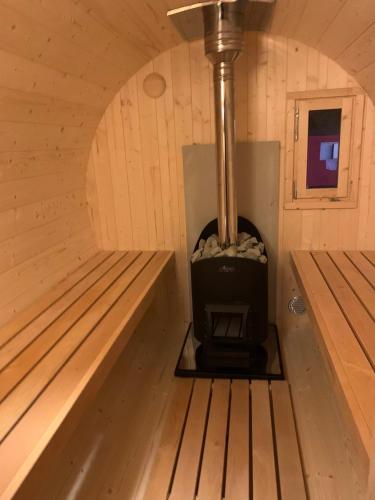 Sauna, Moderni dum s bazenem a saunou, Zdarske vrchy in Sázava (Vysocina) Sauna, Moderni dum s bazenem a saunou, Zdarske vrchy in Sázava (Vysocina)