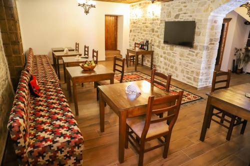 Koroni Boutique Hotel in Berat Koroni Boutique Hotel in Berat