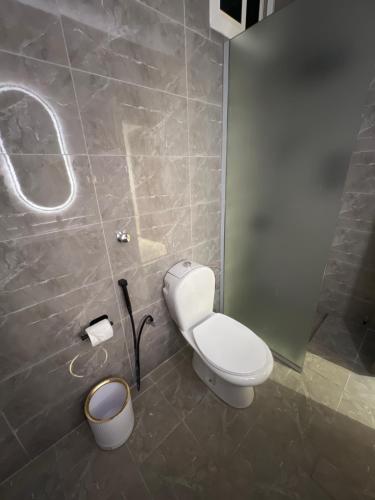 Bathroom, شقة الترف near Jeddah Water Front Park Bathroom, شقة الترف near Jeddah Water Front Park
