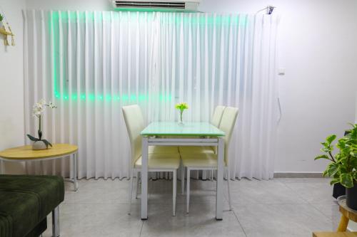 Instalaciones, דירת יהלום חדשה ומודרנית 5 דקות נסיעה מהים in Ashkelon Instalaciones, דירת יהלום חדשה ומודרנית 5 דקות נסיעה מהים in Ashkelon