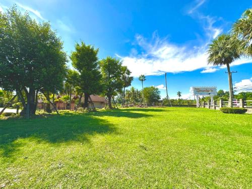 Facilities, โรงแรมแสงทองรีสอร์ท in Sri Chiang Mai Facilities, โรงแรมแสงทองรีสอร์ท in Sri Chiang Mai