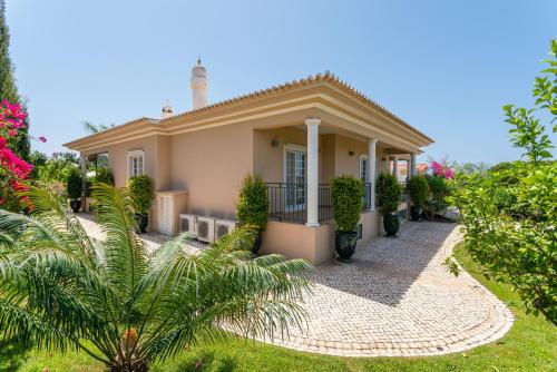 Fonte Santa Villa in פראייה דה רוצ'ה Fonte Santa Villa in פראייה דה רוצ'ה