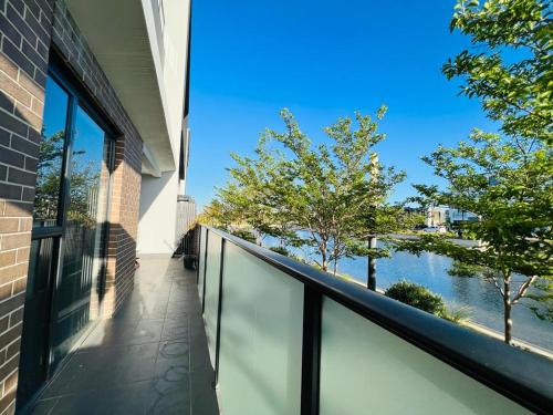 Kilátás, Lightsview 2 BR Apt, Free Parking and WiFi 9 KM from CBD in Clearview Kilátás, Lightsview 2 BR Apt, Free Parking and WiFi 9 KM from CBD in Clearview