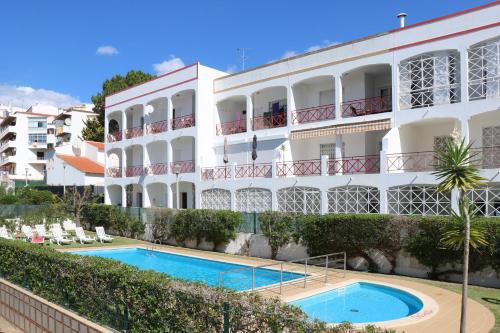 Басейн, Apartamentos King's in Куартейра Басейн, Apartamentos King's in Куартейра