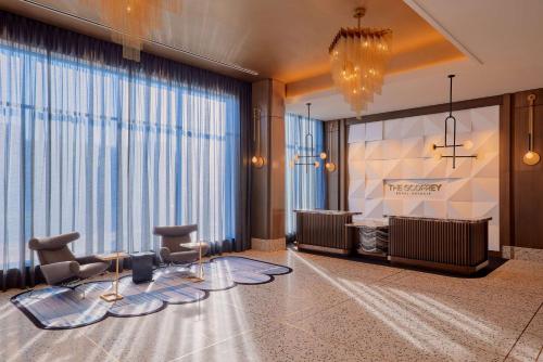 Lobby, The Godfrey Detroit, Curio Collection by Hilton near Detroit Symphony Orchestra Lobby, The Godfrey Detroit, Curio Collection by Hilton near Detroit Symphony Orchestra
