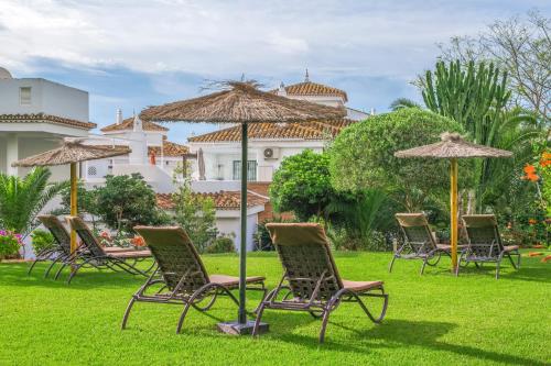 Vườn, Royal Oasis Club at Pueblo Quinta in Benalmadena Vườn, Royal Oasis Club at Pueblo Quinta in Benalmadena