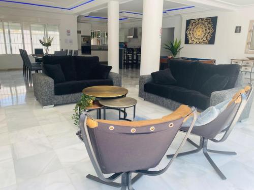 Sunny Villa Mijas with large pool free parking in Mijas Costa Sunny Villa Mijas with large pool free parking in Mijas Costa