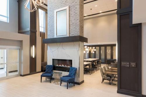 Előcsarnok, Hampton Inn & Suites Indianapolis-Keystone near Fastimes Indoor Karting Előcsarnok, Hampton Inn & Suites Indianapolis-Keystone near Fastimes Indoor Karting