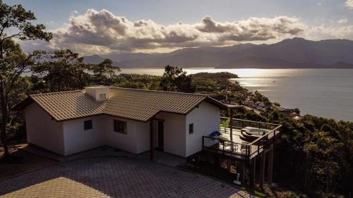 A szálláshely kívülről, Residencia incrível com vista espetacular (Residencia incrivel com vista espetacular) in Ribeirao da Ilha A szálláshely kívülről, Residencia incrível com vista espetacular (Residencia incrivel com vista espetacular) in Ribeirao da Ilha