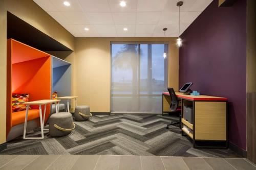 Business center, Tru by Hilton Destin in Destin City Center Business center, Tru by Hilton Destin in Destin City Center