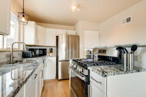 3 Mi to Denver Zoo Cherry Creek Duplex! in Cherry Creek 3 Mi to Denver Zoo Cherry Creek Duplex! in Cherry Creek