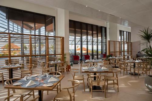 Restaurante, Hilton Garden Inn La Romana in La Romana Restaurante, Hilton Garden Inn La Romana in La Romana