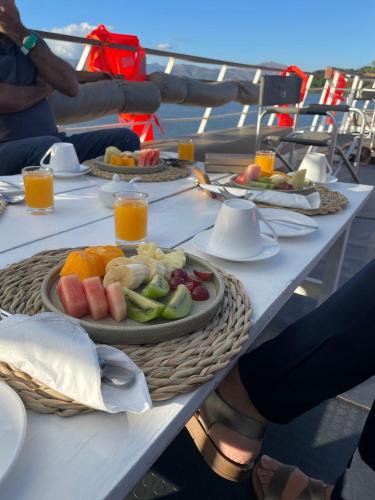 Їжа та напої, Waters Edge By Serendib in Liwonde Їжа та напої, Waters Edge By Serendib in Liwonde