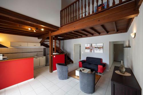 حانة/استراحة, Wayana - DestinationGuyane - séjours en famille personnalisé (Wayana - DestinationGuyane - sejours en famille personnalise) in Remire-Montjoly حانة/استراحة, Wayana - DestinationGuyane - séjours en famille personnalisé (Wayana - DestinationGuyane - sejours en famille personnalise) in Remire-Montjoly