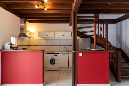 حانة/استراحة, Wayana - DestinationGuyane - séjours en famille personnalisé (Wayana - DestinationGuyane - sejours en famille personnalise) in Remire-Montjoly حانة/استراحة, Wayana - DestinationGuyane - séjours en famille personnalisé (Wayana - DestinationGuyane - sejours en famille personnalise) in Remire-Montjoly