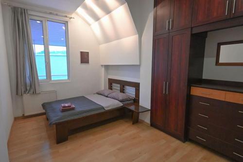 Classic apt. on Liberty Square