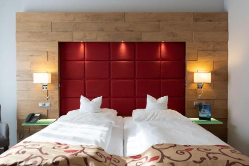 Bed, Landhotel Steiner in Grossheirath Bed, Landhotel Steiner in Grossheirath
