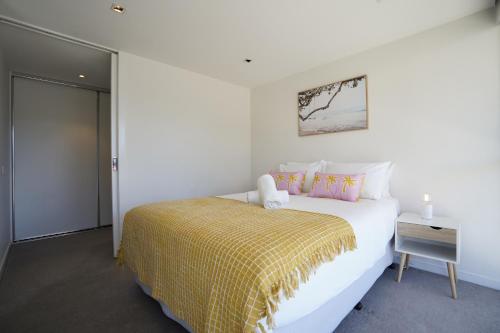 lovely 1 Bedroom apt + Free parking in Hawthorn lovely 1 Bedroom apt + Free parking in Hawthorn