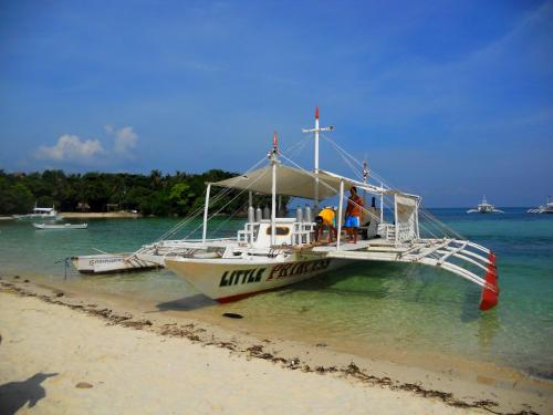 Sports and activities, Slam's Garden Dive Resort in Malapascua Island Sports and activities, Slam's Garden Dive Resort in Malapascua Island