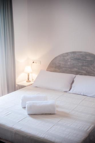 This photo about Hostal Bon Sol shared on HyHotel.com