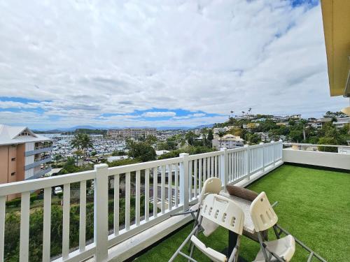 מרפסת, Auberge du MOCAMBO in נומה מרפסת, Auberge du MOCAMBO in נומה