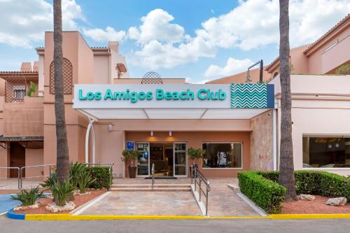 مدخل, Los Amigos Beach Club in ميجاس مدخل, Los Amigos Beach Club in ميجاس