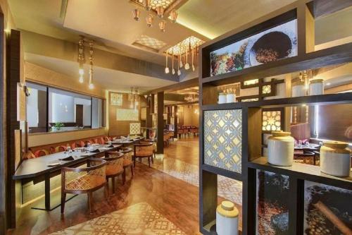 Restaurant, The Hans Hotel in Hubli Restaurant, The Hans Hotel in Hubli