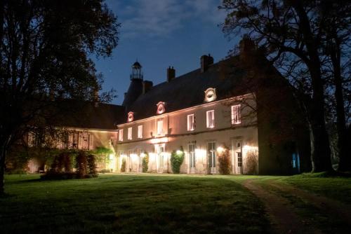 A szálláshely kívülről, Château de Thouaré (Chateau de Thouare) in Thouare Sur Loire A szálláshely kívülről, Château de Thouaré (Chateau de Thouare) in Thouare Sur Loire