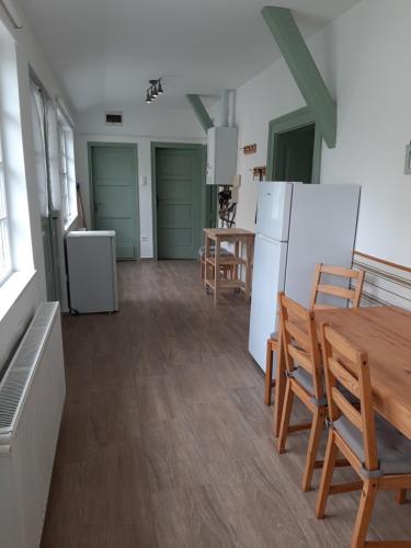 Zrinyi 11 Apartments in บาลาตันเคเนสเซ่ Zrinyi 11 Apartments in บาลาตันเคเนสเซ่