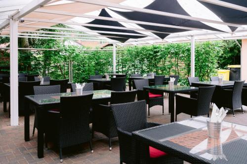 Restaurant, Hotel Landgasthof Zur Alten Scheune in Zweibrucken Restaurant, Hotel Landgasthof Zur Alten Scheune in Zweibrucken