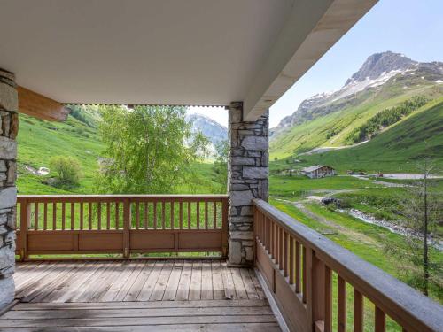 Duplex de standing au pied des pistes avec cheminée, terrasse et garage – Modane - FR-1-694-329 (Duplex de standing au pied des pistes avec cheminee, terrasse et garage – Modane - FR-1-694-329) in วาล อีแซร์ Duplex de standing au pied des pistes avec cheminée, terrasse et garage – Modane - FR-1-694-329 (Duplex de standing au pied des pistes avec cheminee, terrasse et garage – Modane - FR-1-694-329) in วาล อีแซร์