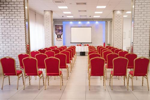 غرفة الاجتماعات/الاحتفالات, فندق سلافيجا (Hotel Slavija) in Vračar غرفة الاجتماعات/الاحتفالات, فندق سلافيجا (Hotel Slavija) in Vračar