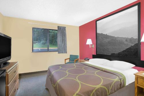Super 8 By Wyndham Roanoke Va in Roanoke (VA) Super 8 By Wyndham Roanoke Va in Roanoke (VA)