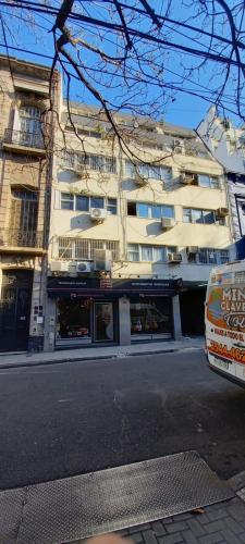 DEPARTAMENTO CALLE SARMIENTO Fte PASEO LA PLAZA