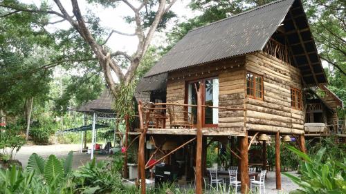 Uma Villa Manado in تيكالا Uma Villa Manado in تيكالا