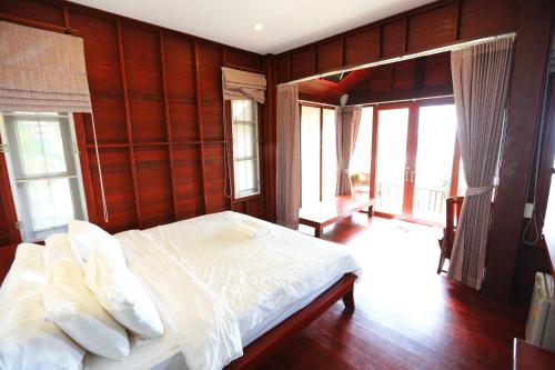 Tubtim Resort in Ko Samet Tubtim Resort in Ko Samet