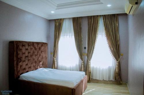 Guestroom, Remarkable 3-Bed Villa in Ajah Ogombo in Lekki Guestroom, Remarkable 3-Bed Villa in Ajah Ogombo in Lekki