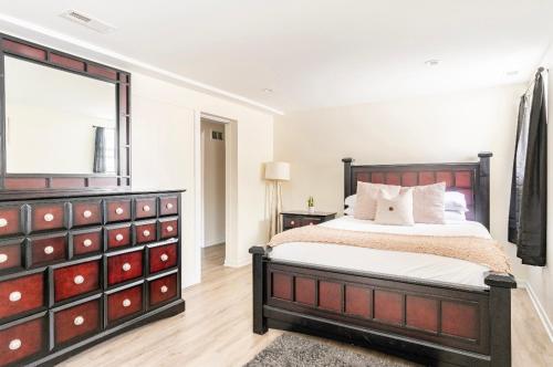 Cozy 2 brm apartment mins away from United Center