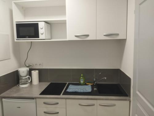 مطبخ, ALBICASA appart hotel in Albi مطبخ, ALBICASA appart hotel in Albi