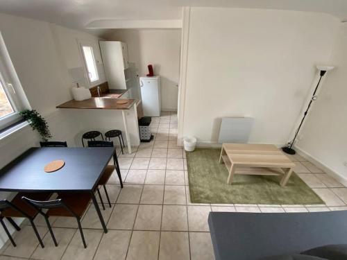 Maison à Pouilly en Auxois (Maison a Pouilly en Auxois) in 奧克蘇瓦地區普伊 Maison à Pouilly en Auxois (Maison a Pouilly en Auxois) in 奧克蘇瓦地區普伊