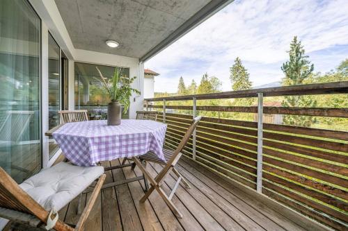 Kilátás, 10min zu den Bergbahnen Tiefgarage & Wifi inkl. Bergsicht & Ruhe in Trin-Digg Kilátás, 10min zu den Bergbahnen Tiefgarage & Wifi inkl. Bergsicht & Ruhe in Trin-Digg