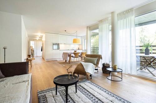 Vendégszoba, 10min zu den Bergbahnen Tiefgarage & Wifi inkl. Bergsicht & Ruhe in Trin-Digg Vendégszoba, 10min zu den Bergbahnen Tiefgarage & Wifi inkl. Bergsicht & Ruhe in Trin-Digg