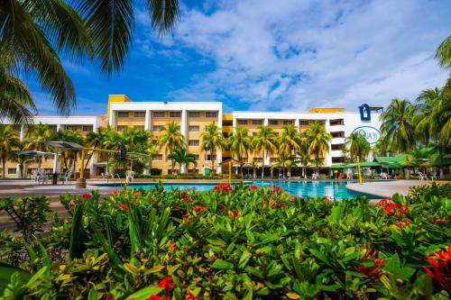 Aqua Vi Marina Hotel & Suites in Puerto La Cruz Aqua Vi Marina Hotel & Suites in Puerto La Cruz