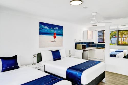 Montego Mermaid Beach Motel in Gold Coast Montego Mermaid Beach Motel in Gold Coast
