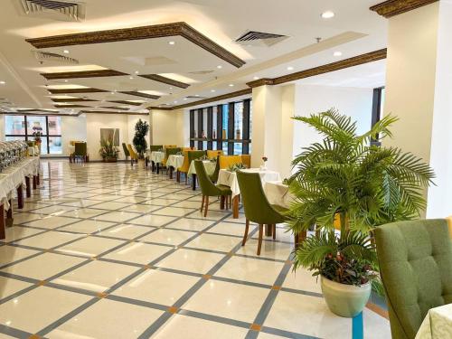 Banquet hall, HAYATT Suites & Hotel in Mina Banquet hall, HAYATT Suites & Hotel in Mina
