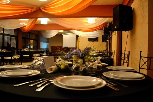 레스토랑, Hotel Samka in 살타 레스토랑, Hotel Samka in 살타