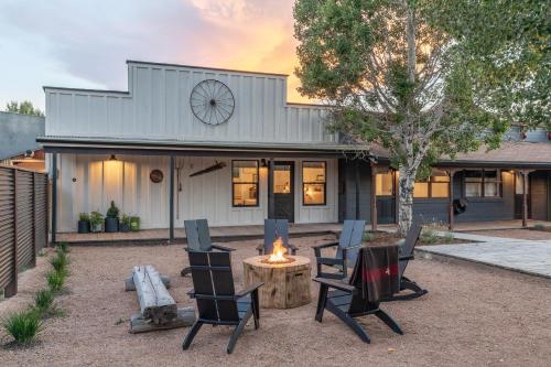 A szálláshely kívülről, Hotel Palomino in Ridgway (Colorado) A szálláshely kívülről, Hotel Palomino in Ridgway (Colorado)